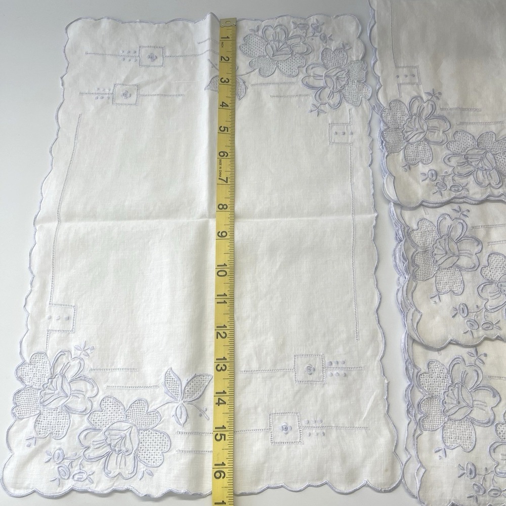 Vintage French Linen Napkins Lace Cutwork Embroidered Floral Scalloped Edge Set - Picture 6 of 7
